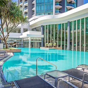 **** Hotel Mantra Legends Australia